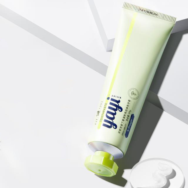 Запайка зубных трубок полуавтоматической лазерной машиной для наполнения и запечатывания