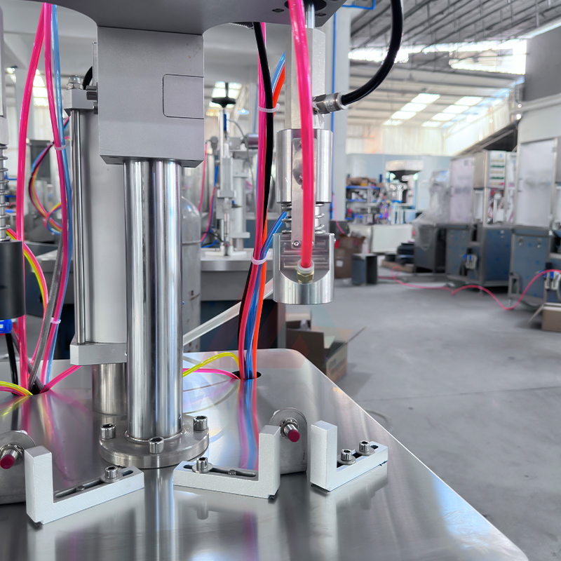 Машина для наполнения аэрозолей геля для бритья BOV